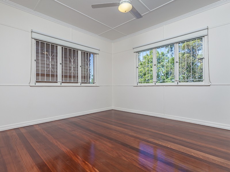 72 Outlook Crescent, Bardon QLD 4065