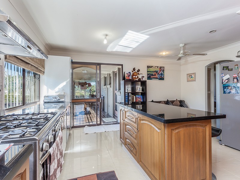 2 Janus Court, Eatons Hill QLD 4037
