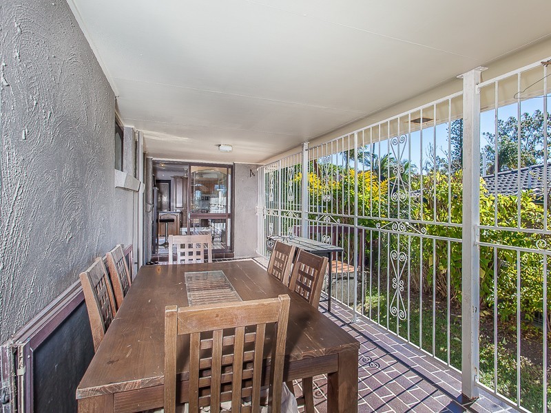2 Janus Court, Eatons Hill QLD 4037