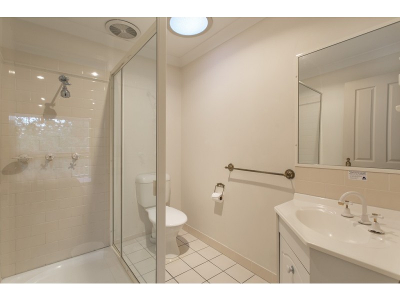 26/87 Russell Terrace, Indooroopilly QLD 4068