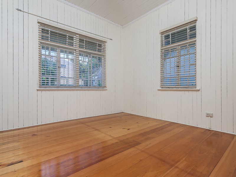 14 Frederick Street, Taringa QLD 4068