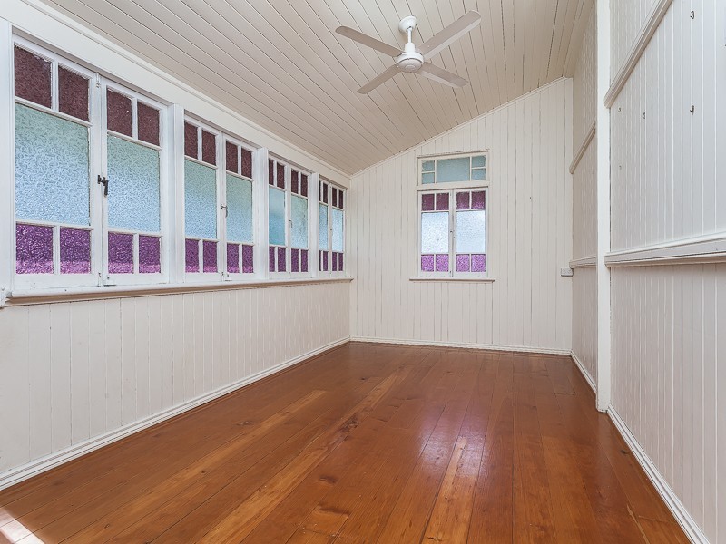 14 Frederick Street, Taringa QLD 4068