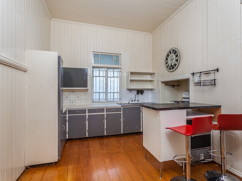 14 Frederick Street, Taringa QLD 4068