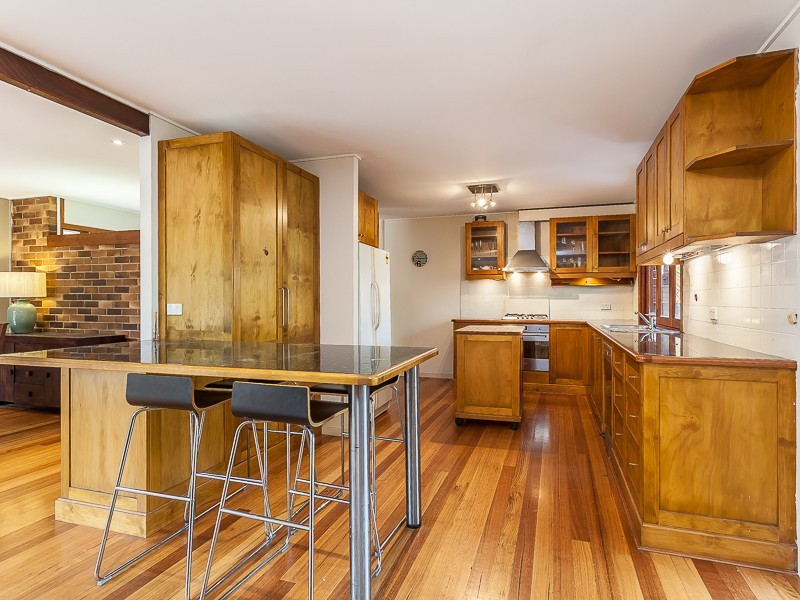 11 Wexford Street, Kenmore Hills QLD 4069