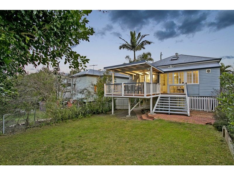 13 Elizabeth Street, Toowong QLD 4066