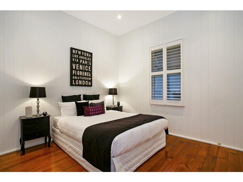 13 Elizabeth Street, Toowong QLD 4066