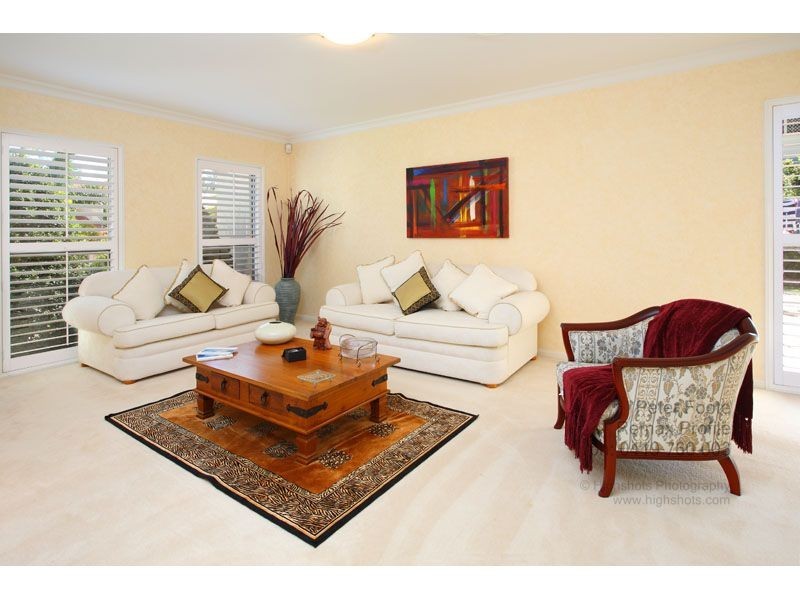 22 SAMUEL PLACE, Sinnamon Park QLD 4073