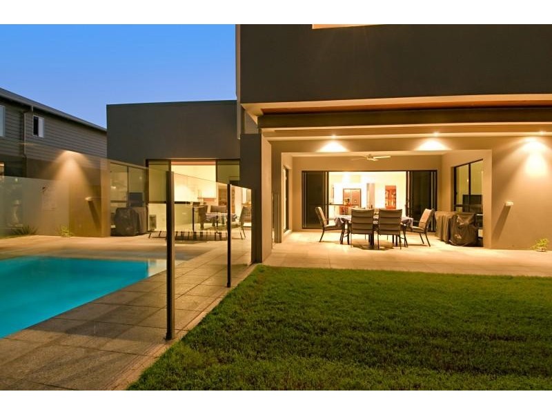 4 PALMER PLACE, Sinnamon Park QLD 4073