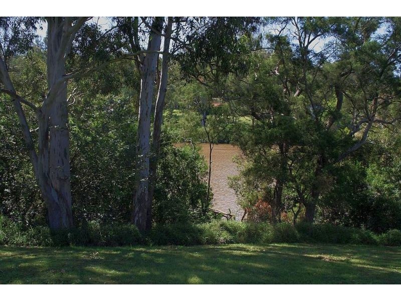 7 SAMUEL PLACE, Sinnamon Park QLD 4073