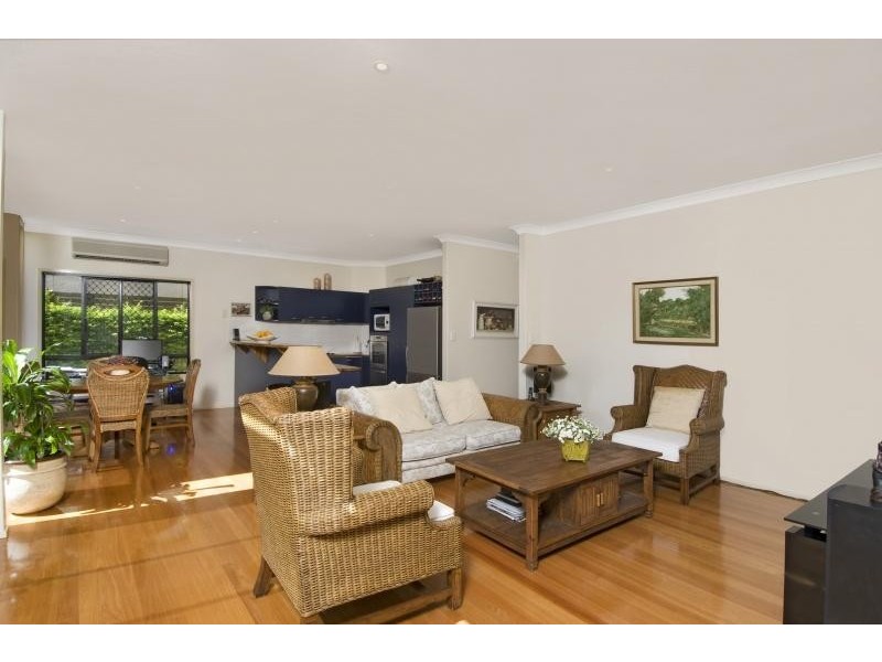 7 SAMUEL PLACE, Sinnamon Park QLD 4073
