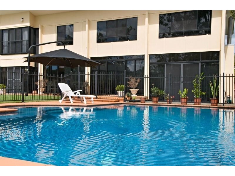 7 SAMUEL PLACE, Sinnamon Park QLD 4073