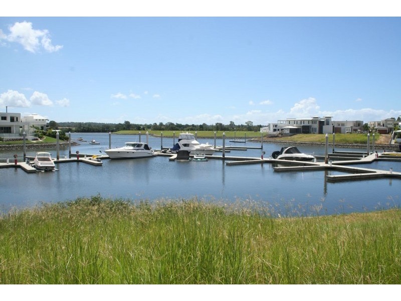 26 ONSHORE PLACE, Hope Island QLD 4212