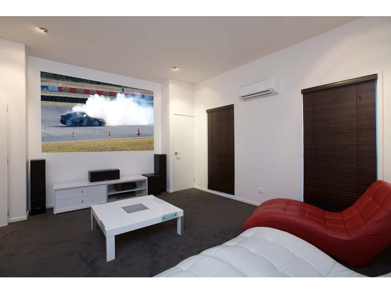 4 COOPERS CLOSE, Sinnamon Park QLD 4073