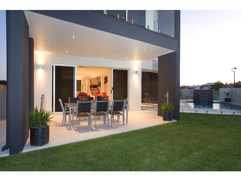 4 COOPERS CLOSE, Sinnamon Park QLD 4073