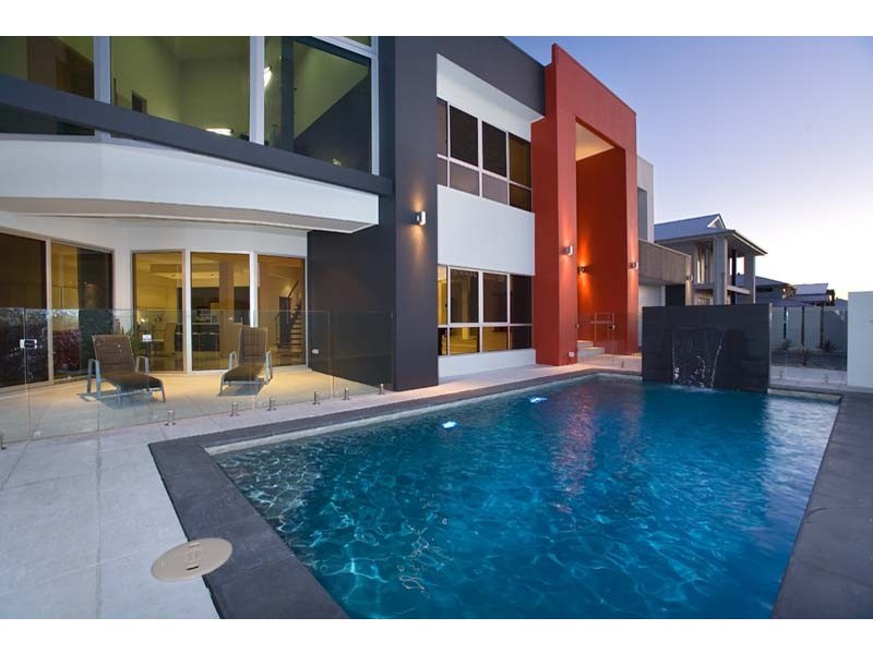 4 COOPERS CLOSE, Sinnamon Park QLD 4073