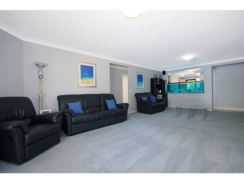 34 FURNESS CR, Sinnamon Park QLD 4073