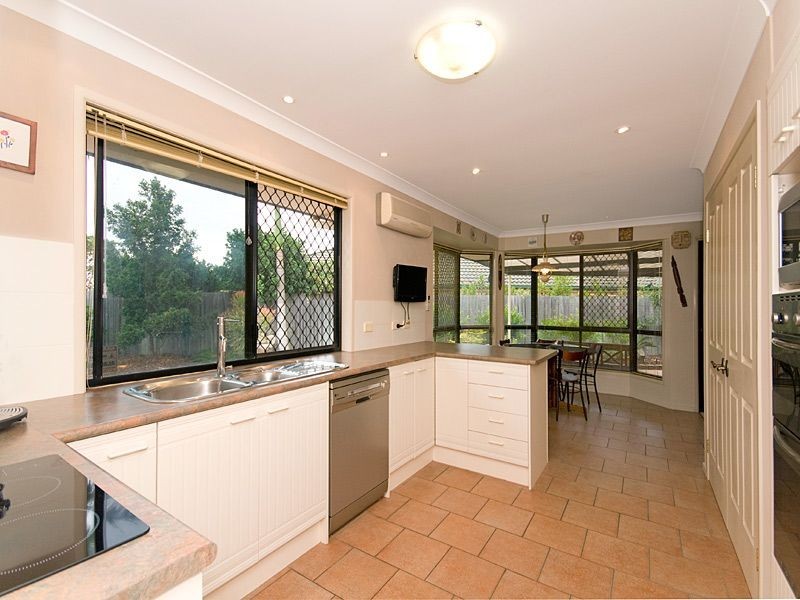 30 KONRAD PLACE, Sinnamon Park QLD 4073