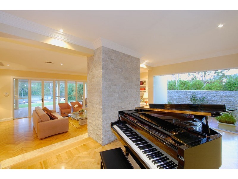 205  WESTLAKE DRIVE, Westlake QLD 4074