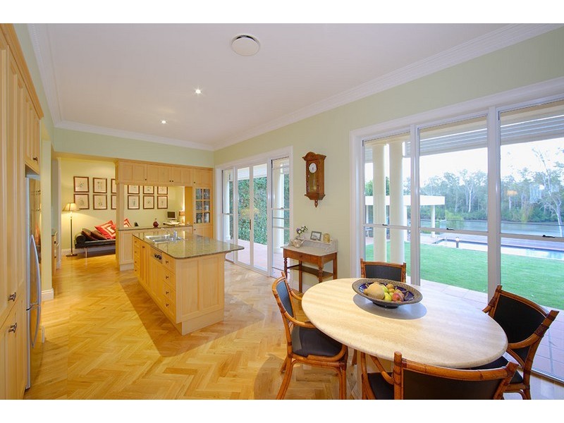 205  WESTLAKE DRIVE, Westlake QLD 4074