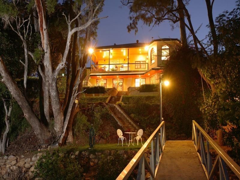 31 WENDOUREE CR, Westlake QLD 4074