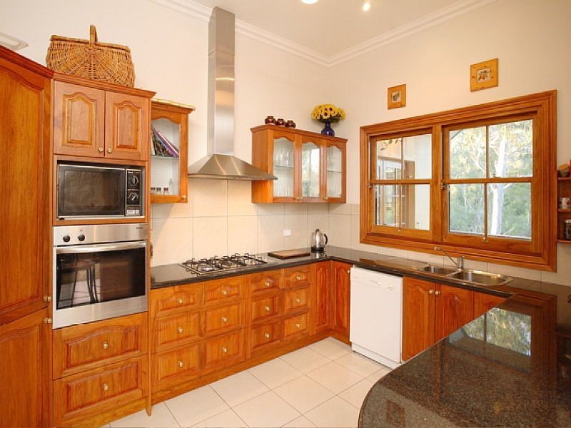 31 WENDOUREE CR, Westlake QLD 4074