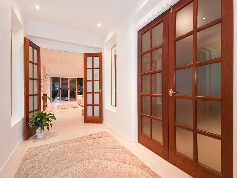 31  Thomas Macleod Ave, Sinnamon Park QLD 4073