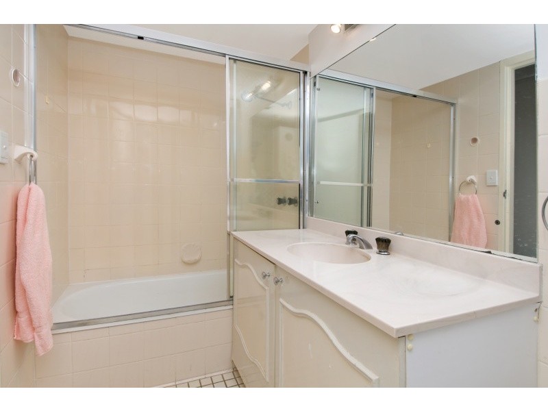 5F 50 Old Burleigh Road, Surfers Paradise QLD 4217