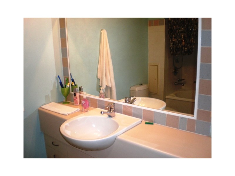 110/1 Paradise Island, Surfers Paradise QLD 4217