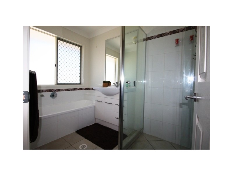 6  Surrey  Close, Bald Hills QLD 4036