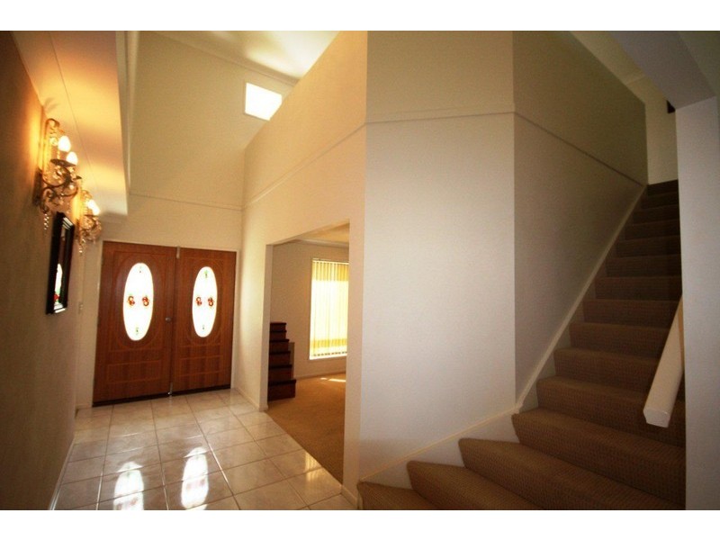 6  Surrey  Close, Bald Hills QLD 4036