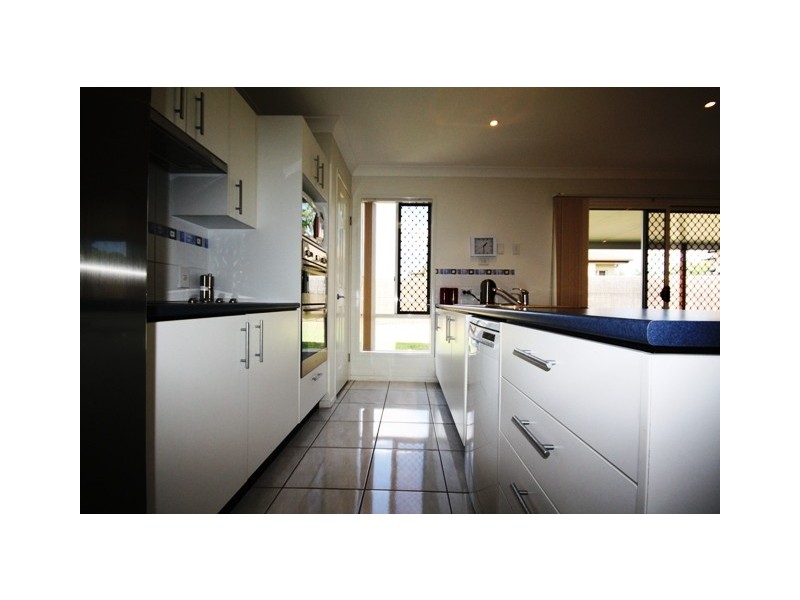 6  Surrey  Close, Bald Hills QLD 4036