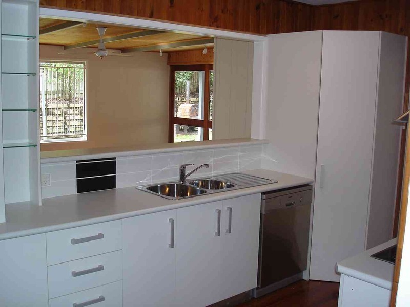 8a Rosewood St, Bardon QLD 4065