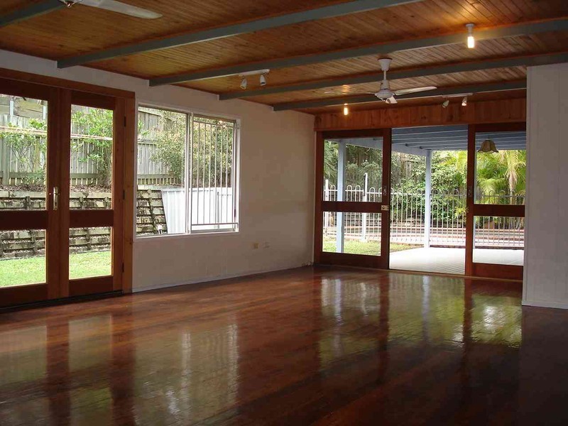 8a Rosewood St, Bardon QLD 4065