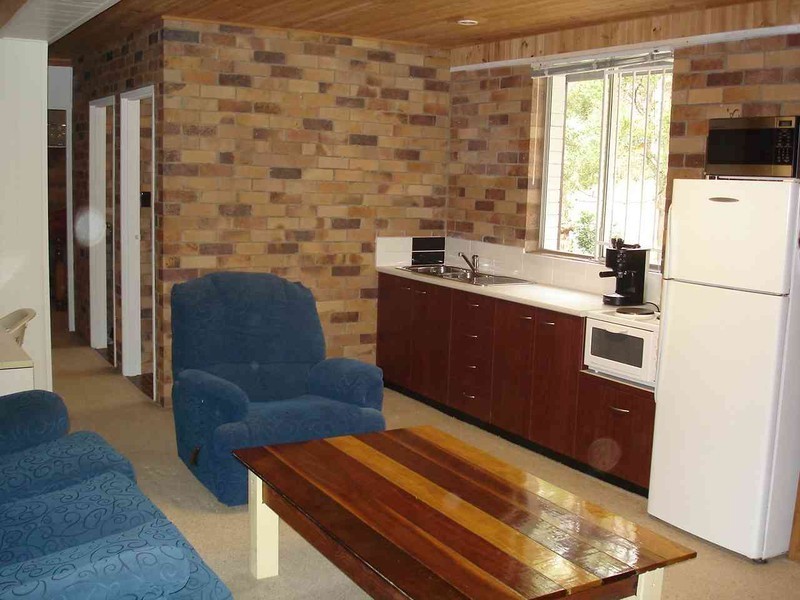 8a Rosewood St, Bardon QLD 4065