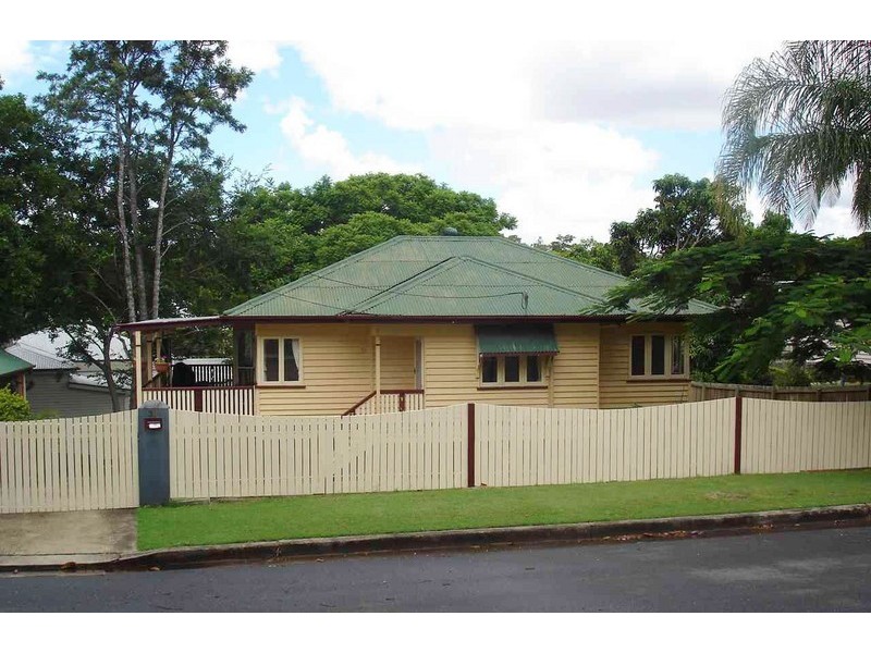 30 Sunrise St, Ashgrove QLD 4060