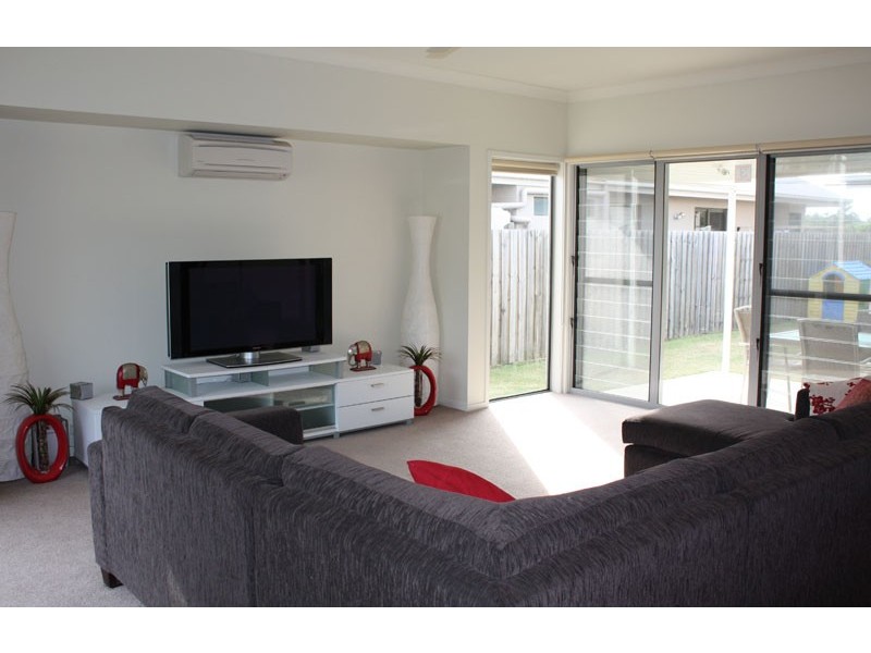 68 Mossvale Dr, Wakerley QLD 4154