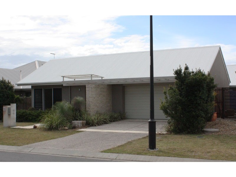 68 Mossvale Dr, Wakerley QLD 4154