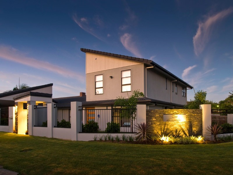 1 Ambrosius St, Carindale QLD 4152