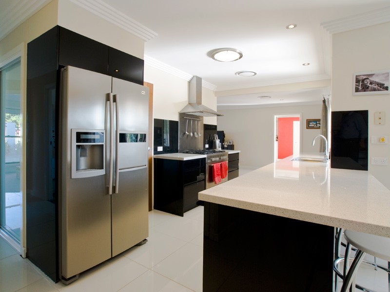 1 Ambrosius St, Carindale QLD 4152