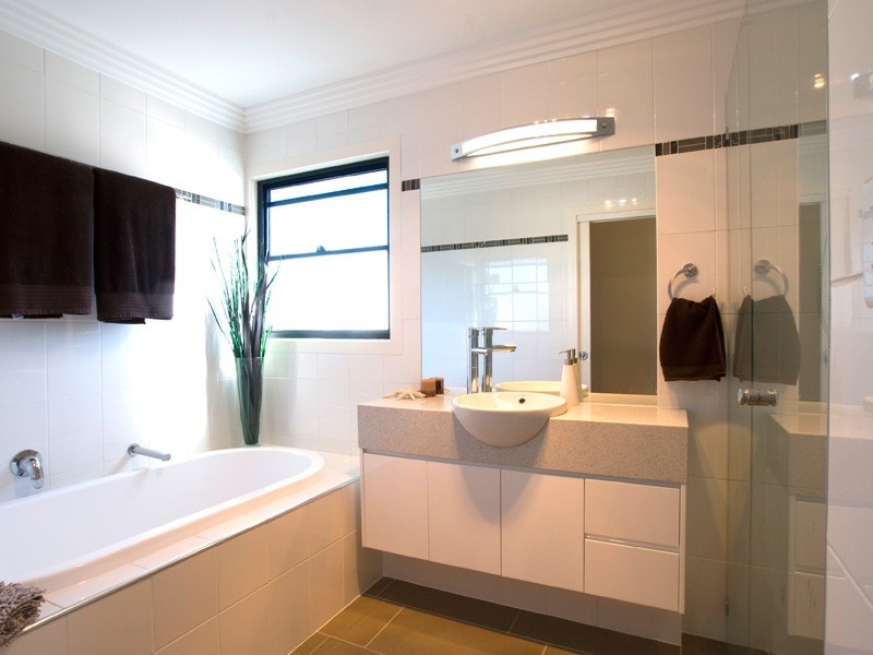 1 Ambrosius St, Carindale QLD 4152