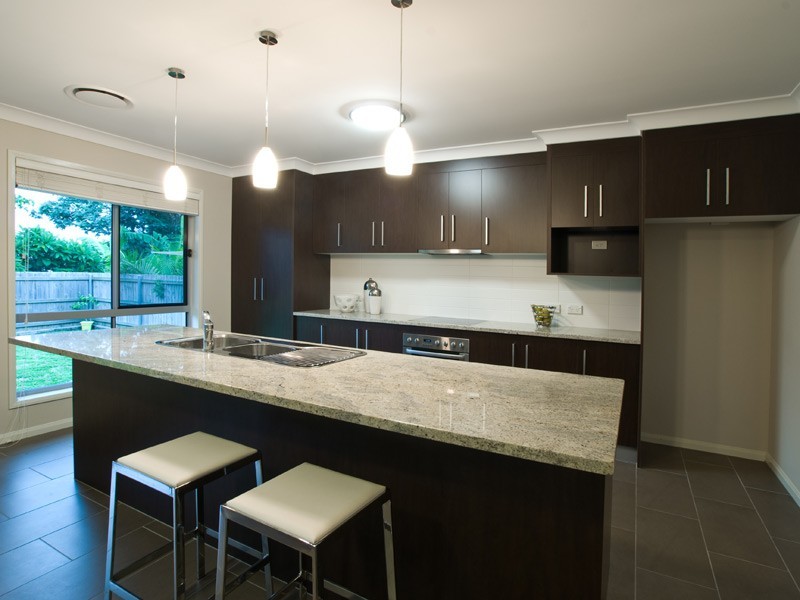 15 Wills St, Coorparoo QLD 4151