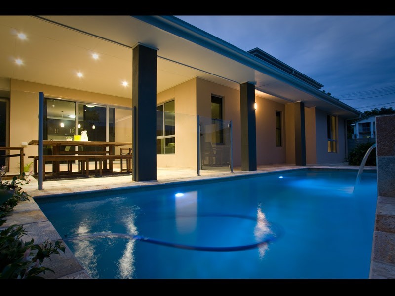 15 Wills St, Coorparoo QLD 4151