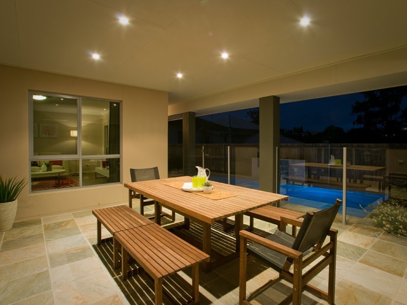 15 Wills St, Coorparoo QLD 4151