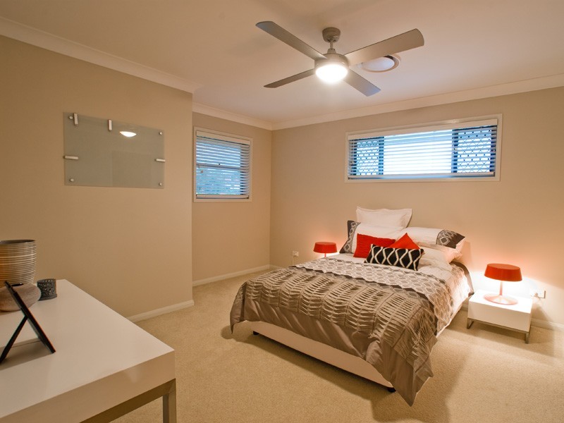 15 Wills St, Coorparoo QLD 4151