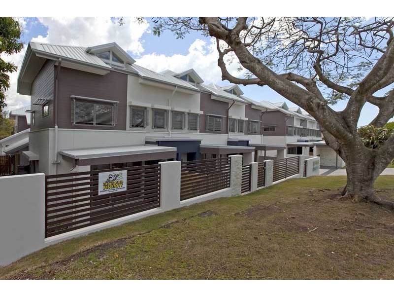 62-64 Island St, Cleveland QLD 4163