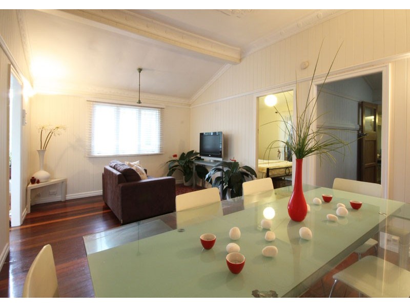 61 Bent Street, Toowong QLD 4066