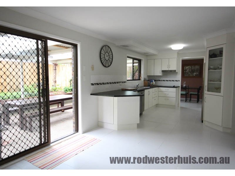 2 Elm Ct, Capalaba QLD 4157