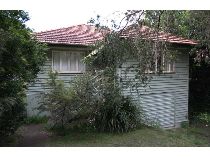 22 Walker St, Coorparoo QLD 4151