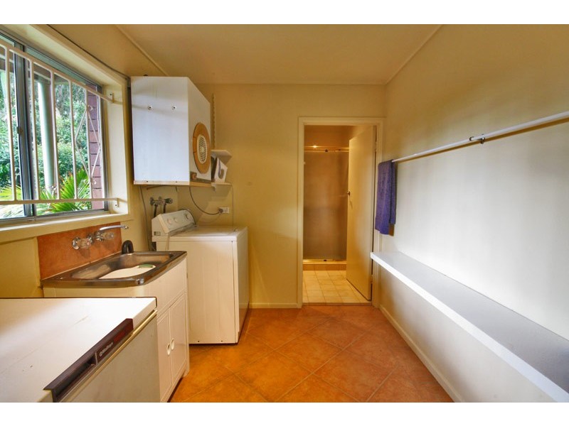26 Kersley Rd, Kenmore QLD 4069