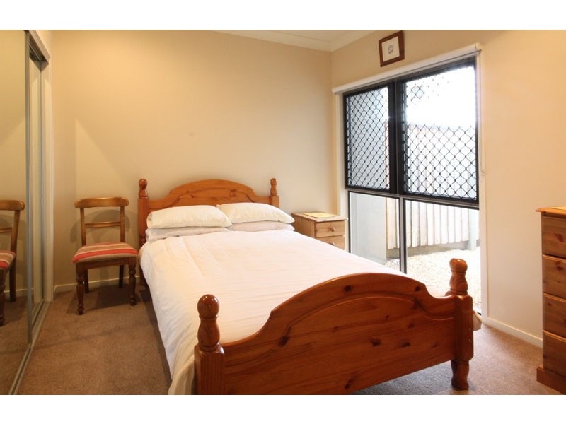 68 Mossvale Dr, Wakerley QLD 4154